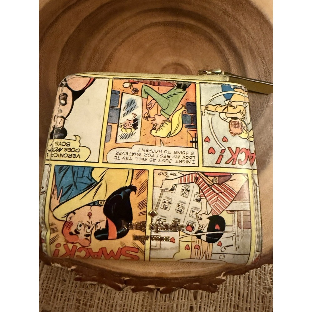 Kate Spade x Archie Comics Small Betty and Veronica Wallet Very Rare Zip